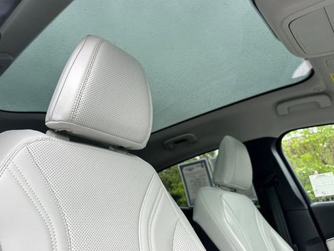 Used 2022 Ford Mustang Mach-E Premium image 15