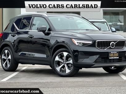 New 2025 Volvo XC40 B5 Core w/ Protection Package Premier