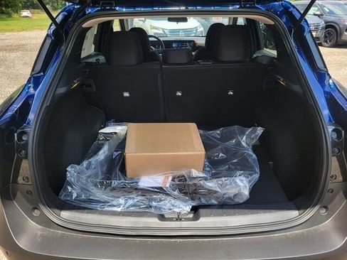 New 2025 Nissan Kicks SV w/ Illumination Package image 6