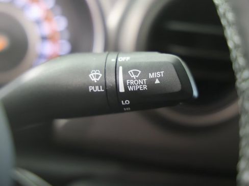 Used 2021 Jeep Gladiator Sport image 26