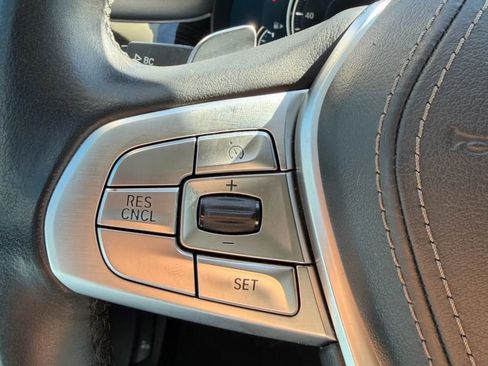 Used 2016 BMW 750i image 24