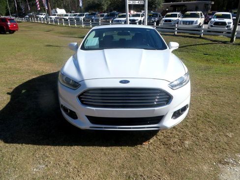 Used 2014 Ford Fusion Titanium image 3