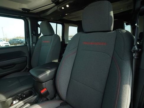 New 2026 Jeep Wrangler Unlimited Rubicon AWD/4WD image 33