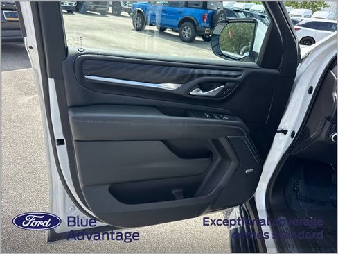 Used 2022 GMC Yukon Denali RWD image 12