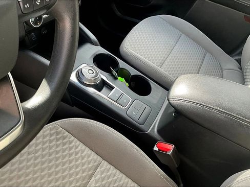 Used 2022 Ford Escape SE image 20