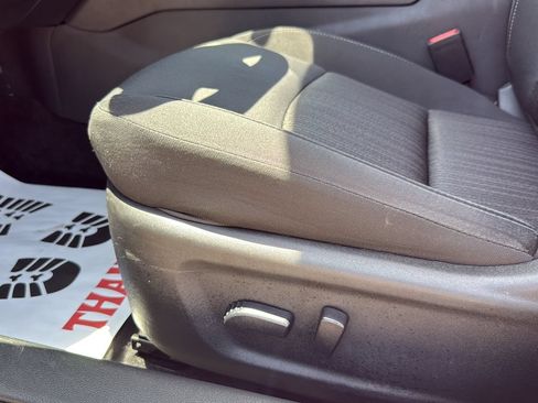 Used 2025 Nissan Altima 2.5 SV FWD image 11