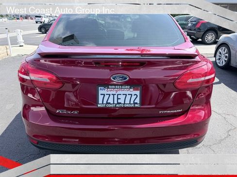 Used 2017 Ford Focus Titanium FWD image 18