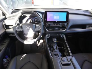 Used 2024 Toyota Grand Highlander Limited video 2