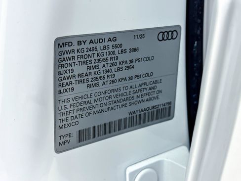Used 2025 Audi Q5 Premium AWD/4WD image 29