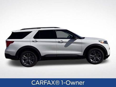 Certified 2023 Ford Explorer XLT w/ Equipment Group 202A AWD/4WD image 2