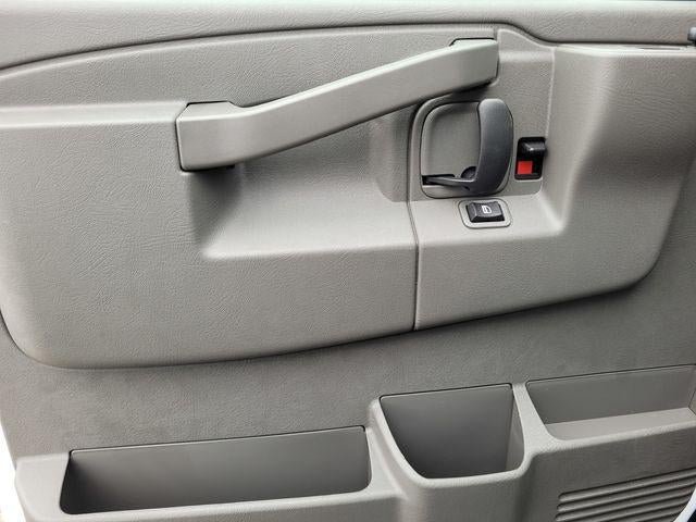 New 2026 GMC Savana 2500 w/ Driver Convenience Package RWD image 19