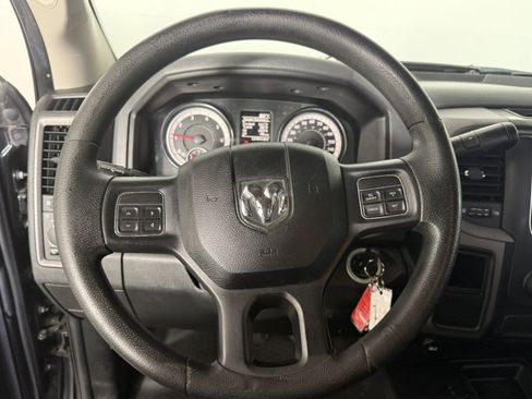 Used 2017 RAM 3500 Tradesman w/ Chrome Appearance Group AWD/4WD image 18