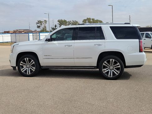 Used 2018 GMC Yukon Denali w/ Denali Ultimate Package image 2