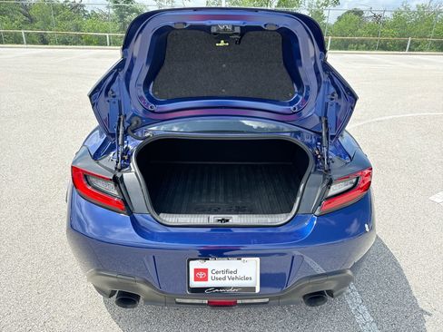 Certified 2025 Toyota GR86 Premium w/ ALL Weather Mat Package (TMS) RWD image 19