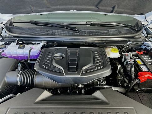 New 2026 Jeep Grand Wagoneer 4WD image 18