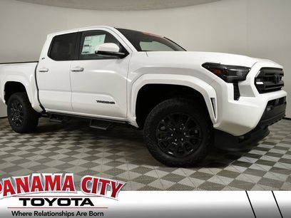 New 2025 Toyota Tacoma SR5
