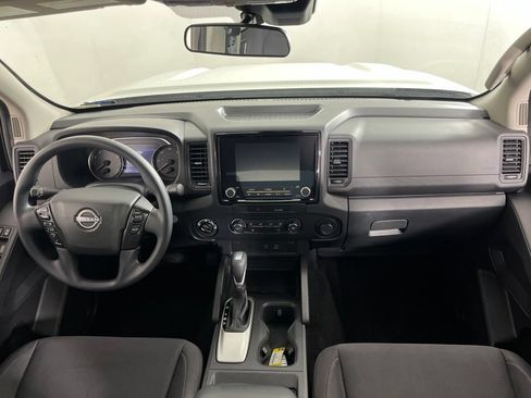 Used 2022 Nissan Frontier S AWD/4WD image 15