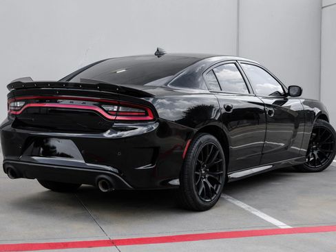 Used 2021 Dodge Charger R/T w/ Blacktop Package RWD image 11