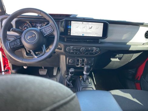 Used 2024 Jeep Wrangler Sport S image 10