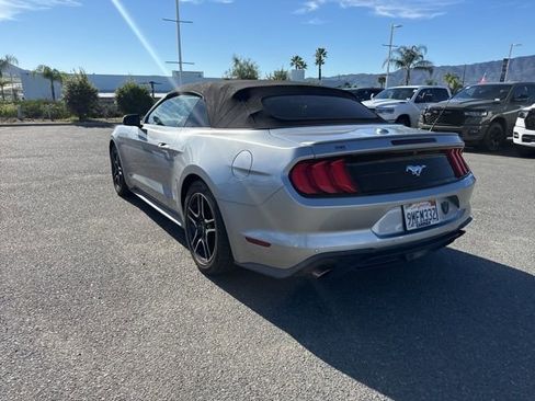 Used 2021 Ford Mustang Premium image 7