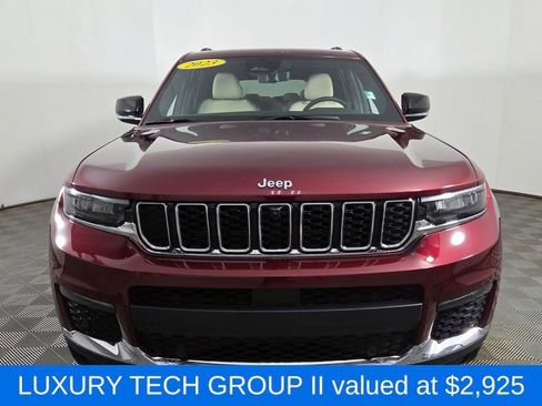 Used 2023 Jeep Grand Cherokee L Limited w/ Luxury Tech Group II image 2