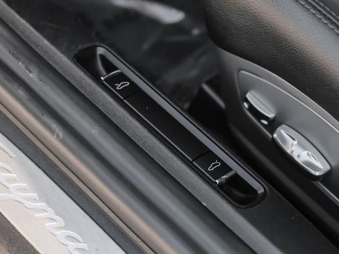 Used 2018 Porsche 718 Cayman S image 38