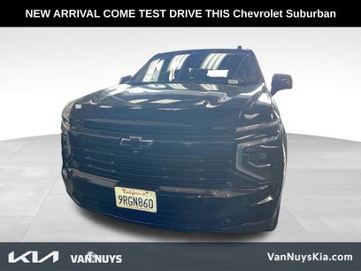 Used 2025 Chevrolet Suburban RST
