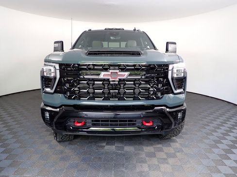 New 2026 Chevrolet Silverado 2500 ZR2 w/ LPO, Dark Essentials Package AWD/4WD image 11
