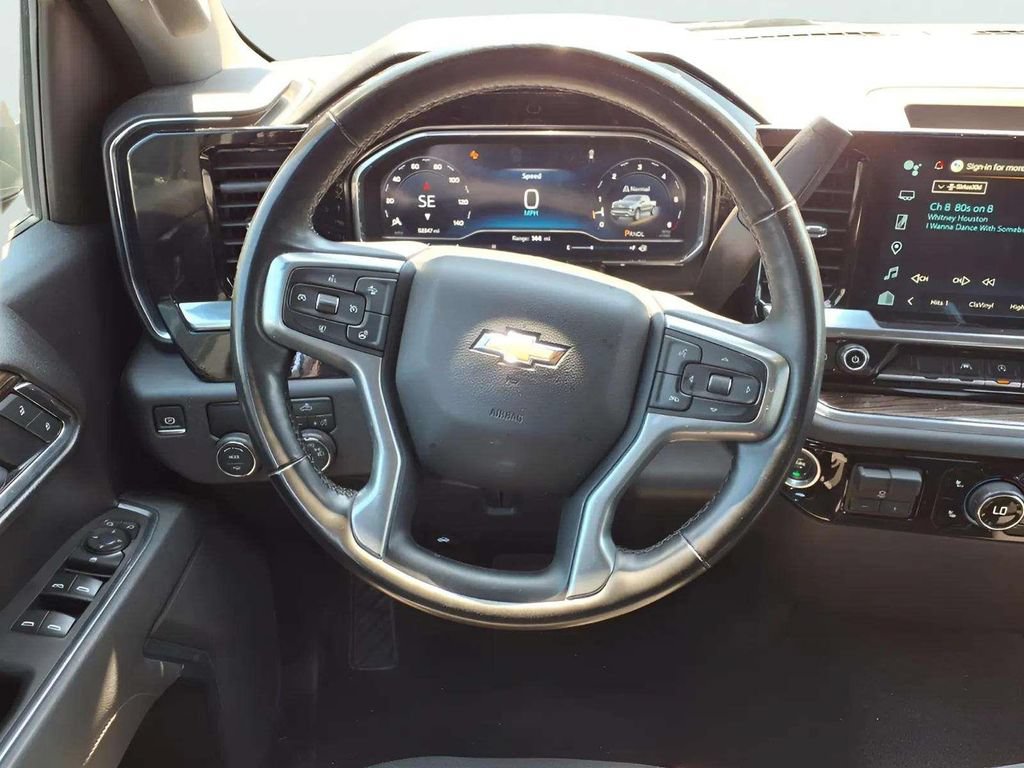 Used 2025 Chevrolet Silverado 1500 LT RWD image 36