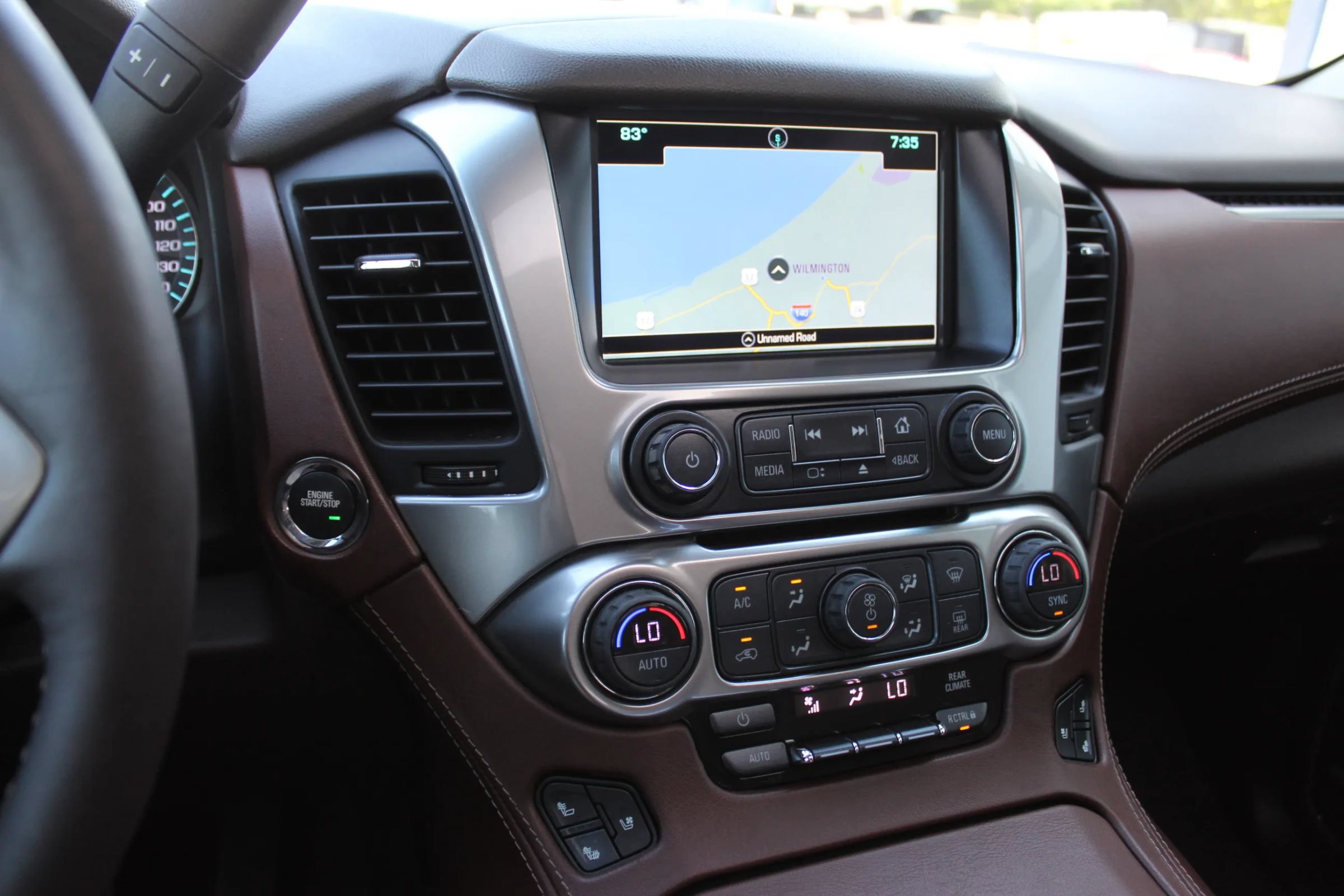Used 2018 Chevrolet Tahoe Premier w/ RST 6.2L Performance Edition AWD/4WD image 17