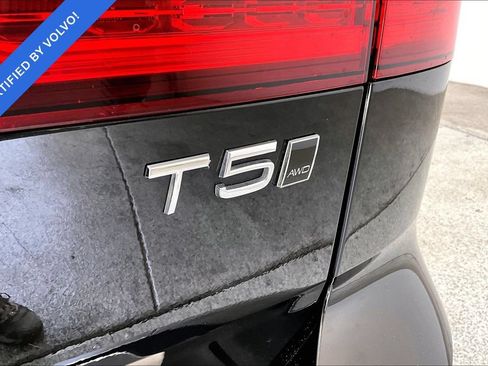 Used 2022 Volvo V60 T5 Cross Country w/ Advanced Package AWD/4WD image 40