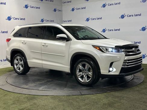 Used 2019 Toyota Highlander Limited image 2