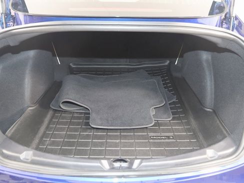 Used 2020 Tesla Model 3 Standard Range image 52