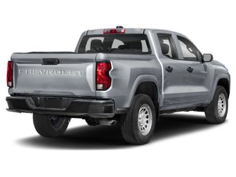 Used 2025 Chevrolet Colorado W/T RWD image 5