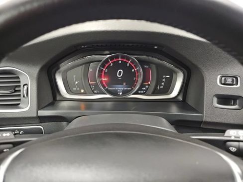 Used 2017 Volvo V60 T5 Cross Country w/ Convenience Package AWD/4WD image 20