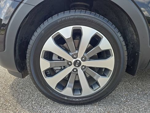 Used 2021 Kia Telluride S FWD image 31