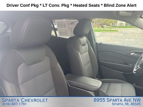 Used 2025 Chevrolet Trax LT w/ Driver Confidence Package FWD image 19