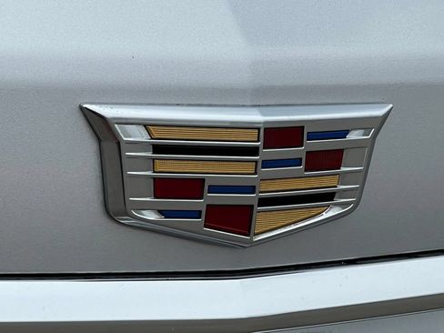 Used 2018 Cadillac XT5 Luxury w/ Driver Awareness Package AWD/4WD image 46
