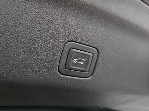 Certified 2026 Cadillac Escalade ESV Sport w/ LPO, ONYX Package image 32