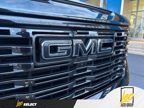 Used 2024 GMC Sierra 1500 Denali Ultimate AWD/4WD image 11