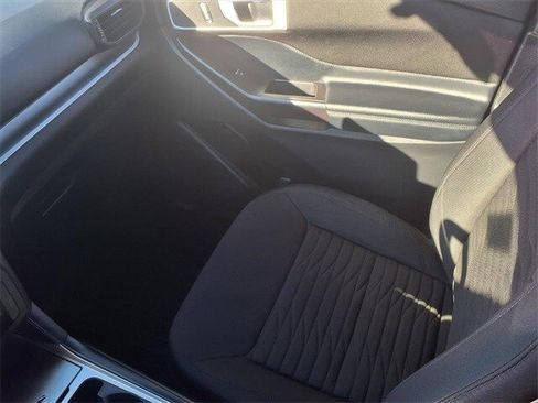 Certified 2020 Ford Explorer XLT w/ Class III Trailer Tow Package image 12