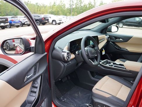 New 2026 Chevrolet Equinox ACTIV w/ Safety and Technology Package image 10