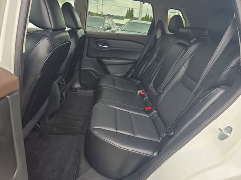 Used 2023 Nissan Rogue SV w/ SV Premium B Package AWD/4WD image 15