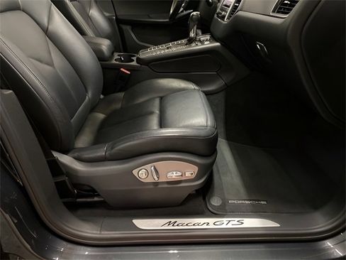 Used 2017 Porsche Macan GTS w/ Premium Package Plus image 73