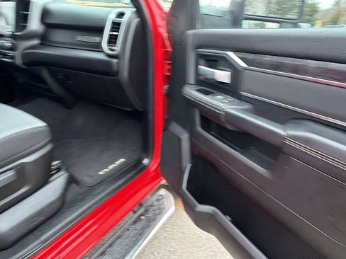 Used 2024 RAM 2500 Big Horn w/ Safety Group image 19