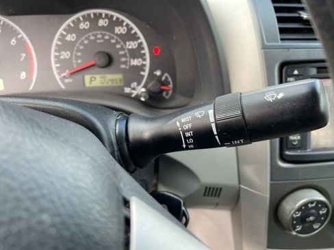 Used 2013 Toyota Corolla LE image 26