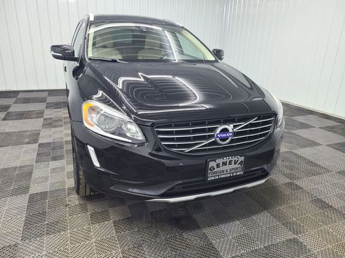 Used 2016 Volvo XC60 T5 Premier w/ Proximity Package AWD/4WD image 5