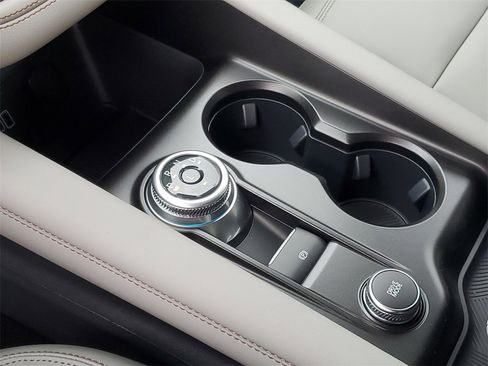 New 2026 Ford Explorer Active w/ Active Comfort Package image 25