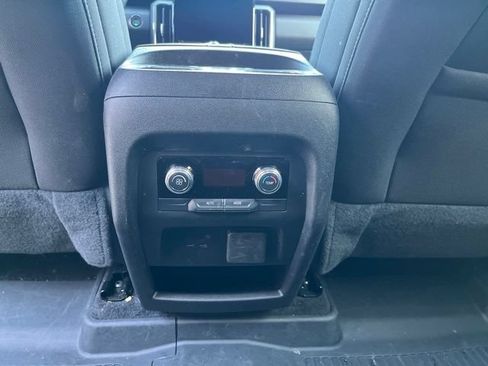 Certified 2025 GMC Acadia Elevation FWD image 17