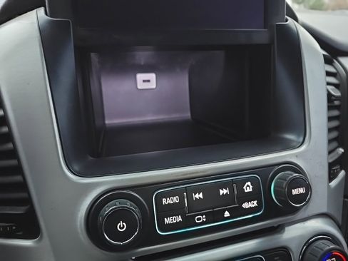 Used 2019 GMC Yukon SLE image 24